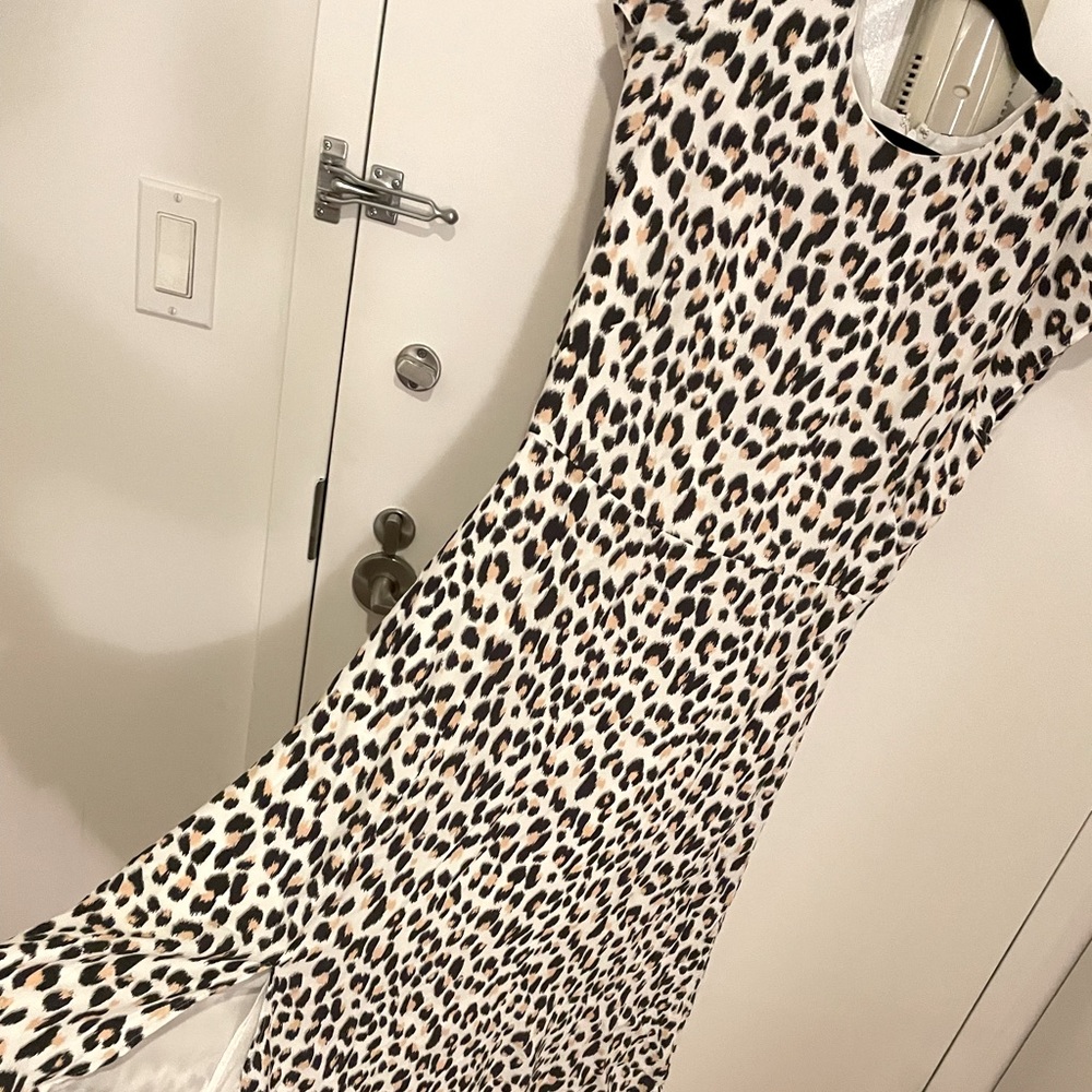 The Loft Leopard Print Flutter Sleeve Midi Dress size 10 NEW WITH TAGS